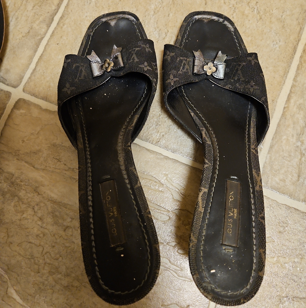 Louis Vuitton Black Monogram Bow Slide Sandals
